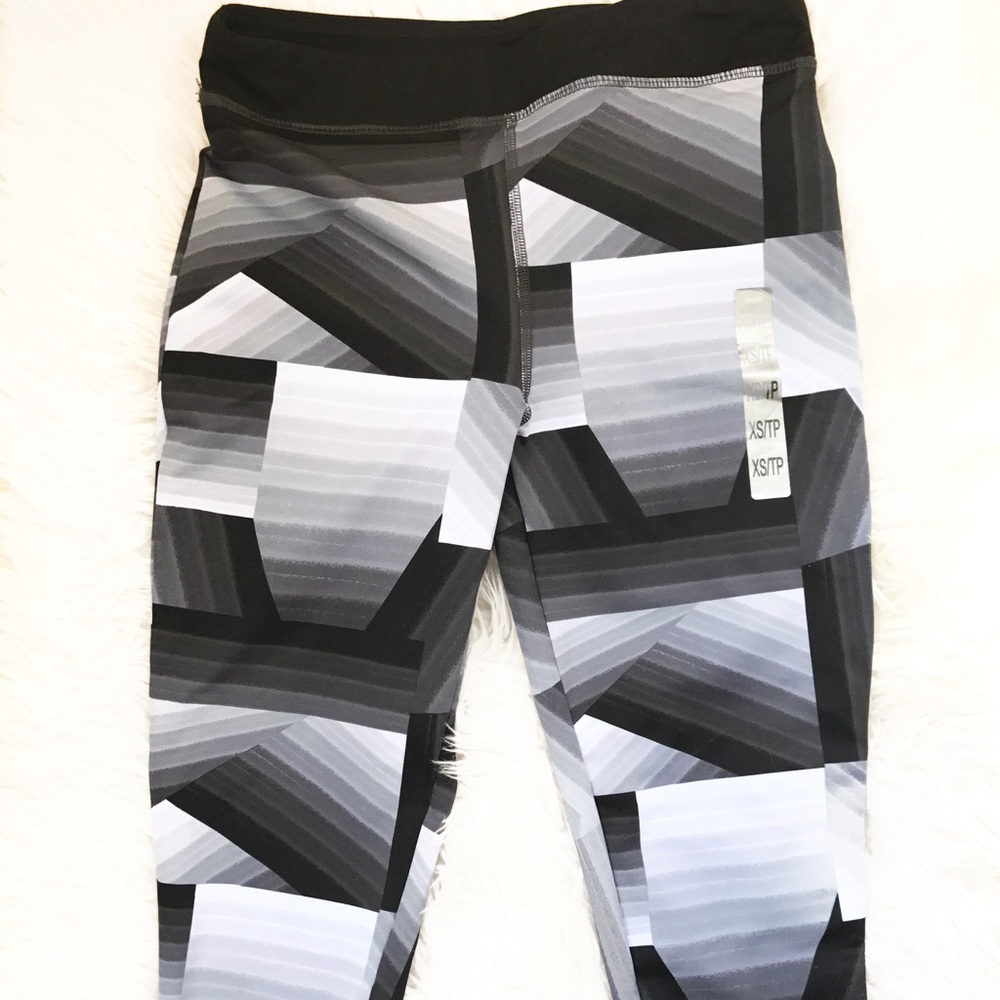 NWT workout capris